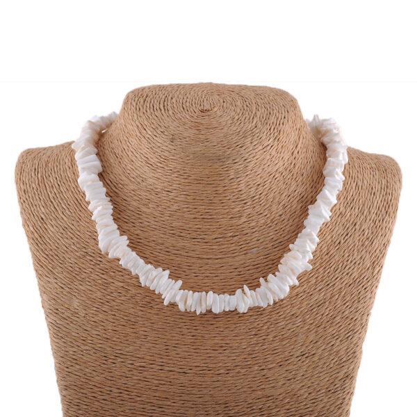 White seashell necklace - Image 2